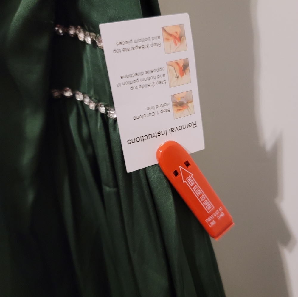 Mac Duggal Green Rhinestone Trim Gown - Picture 6 of 11